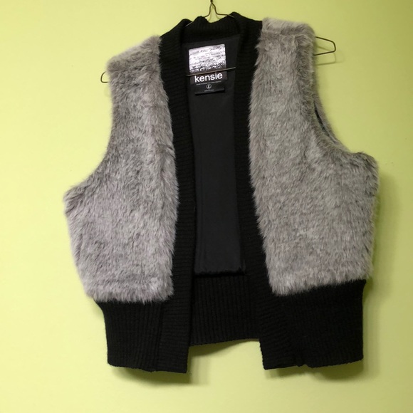 Vest - Picture 4 of 4